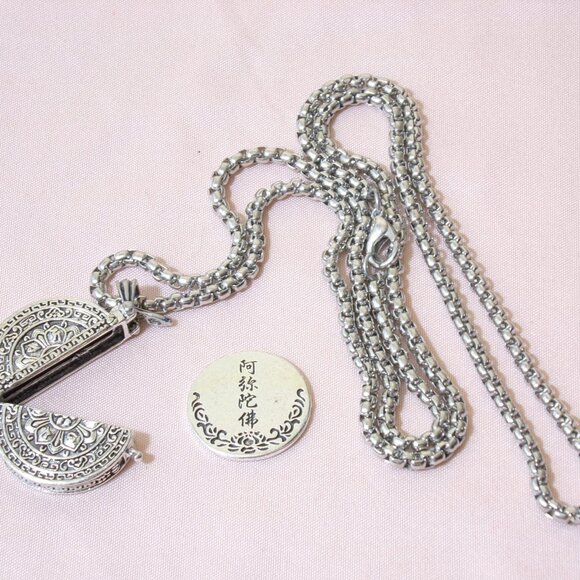 LORD BUDDHA COIN LOCKET PENDANT NECKLACE-Small 1" Silver Plated Amulet 24 inch - Picture 5 of 13